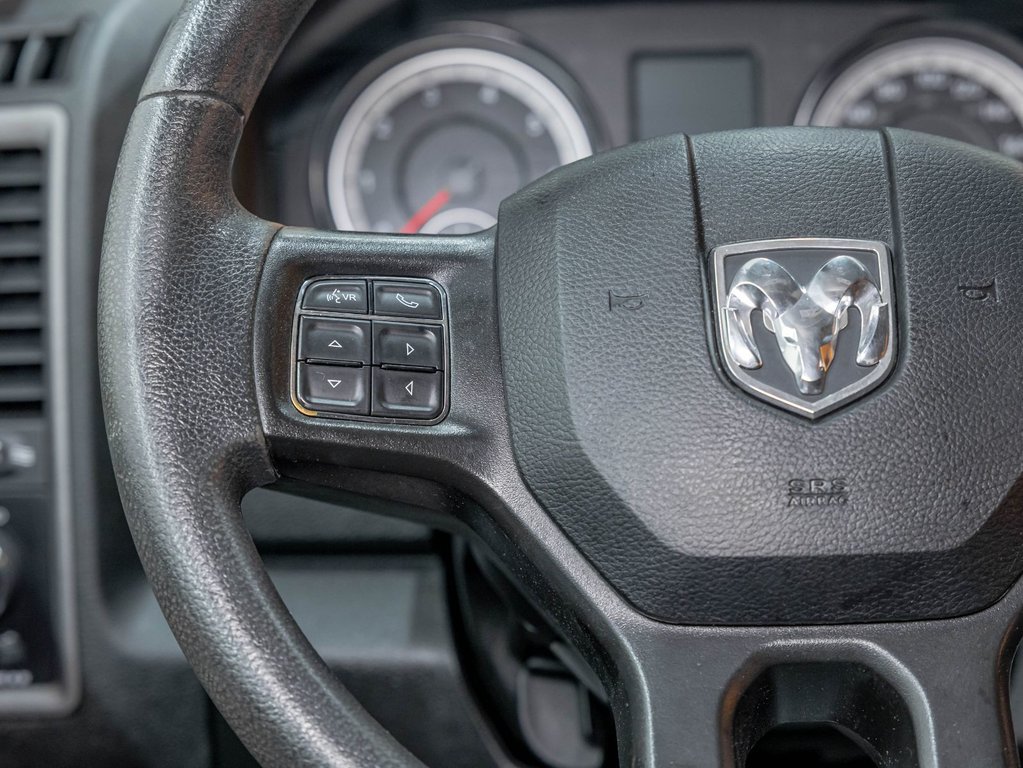 2021 Ram 1500 Classic in St-Jérôme, Quebec - 14 - w1024h768px