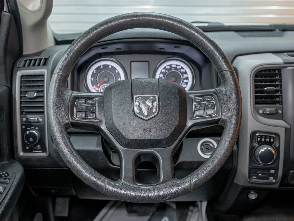 2021 Ram 1500 Classic in St-Jérôme, Quebec - 12 - w1024h768px