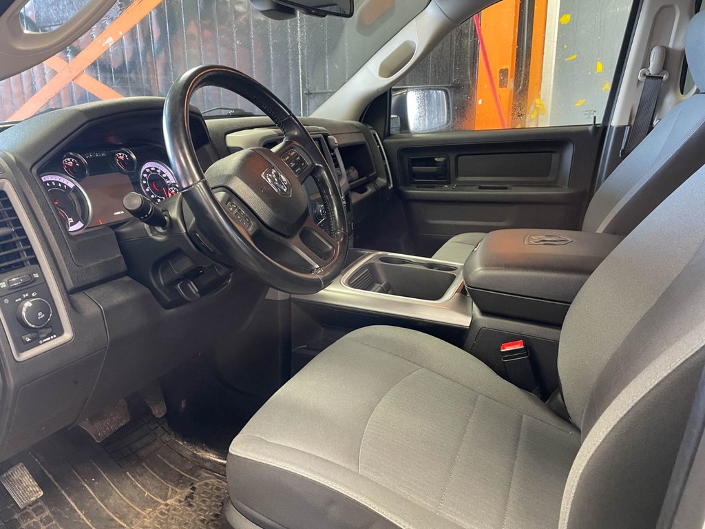 2021 Ram 1500 Classic in St-Jérôme, Quebec - 3 - w1024h768px