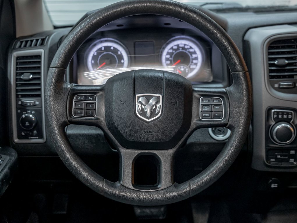 2022 Ram 1500 Classic in St-Jérôme, Quebec - 12 - w1024h768px