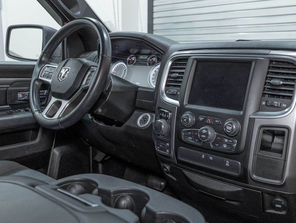 2022 Ram 1500 Classic in St-Jérôme, Quebec - 24 - w1024h768px