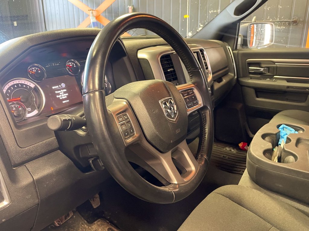 2022 Ram 1500 Classic in St-Jérôme, Quebec - 3 - w1024h768px