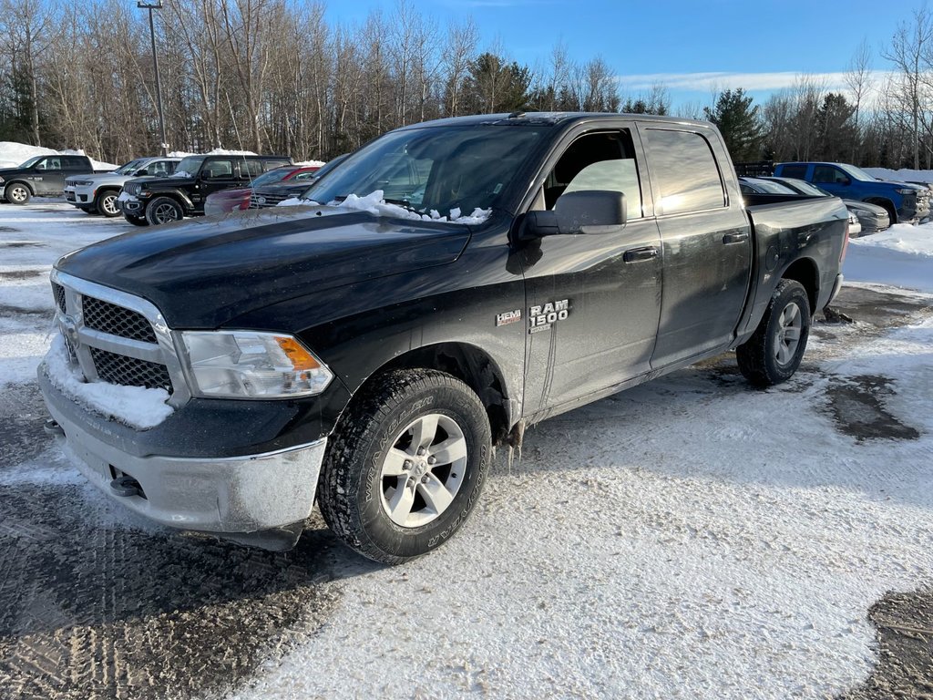 2022 Ram 1500 Classic in St-Jérôme, Quebec - 1 - w1024h768px