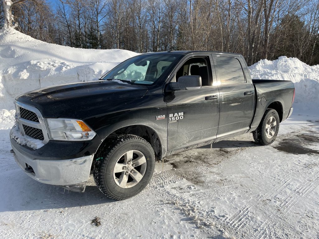 Ram 1500 Classic  2022 à St-Jérôme, Québec - 1 - w1024h768px