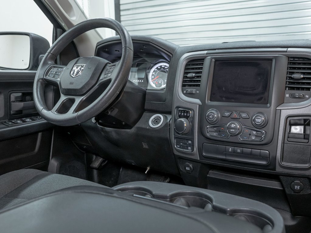 2022 Ram 1500 Classic in St-Jérôme, Quebec - 24 - w1024h768px