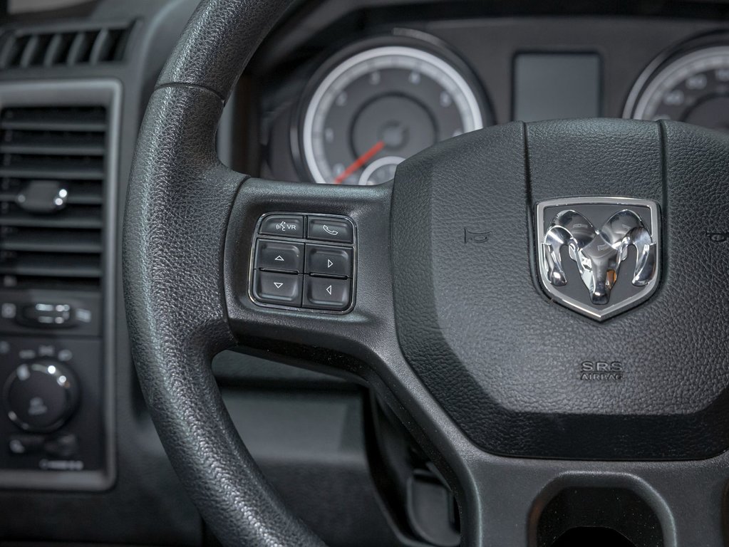 2022 Ram 1500 Classic in St-Jérôme, Quebec - 14 - w1024h768px