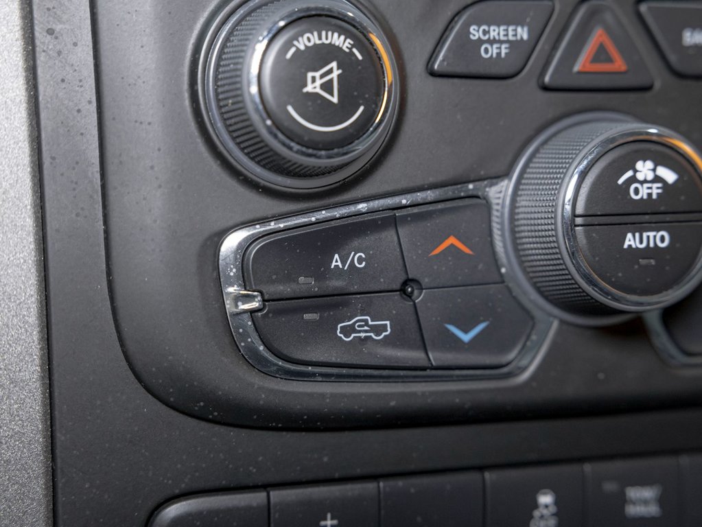 2022 Ram 1500 Classic in St-Jérôme, Quebec - 20 - w1024h768px