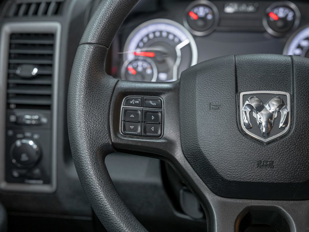 2022 Ram 1500 Classic in St-Jérôme, Quebec - 14 - w1024h768px