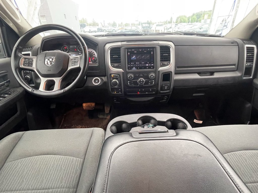 2022 Ram 1500 Classic in St-Jérôme, Quebec - 10 - w1024h768px