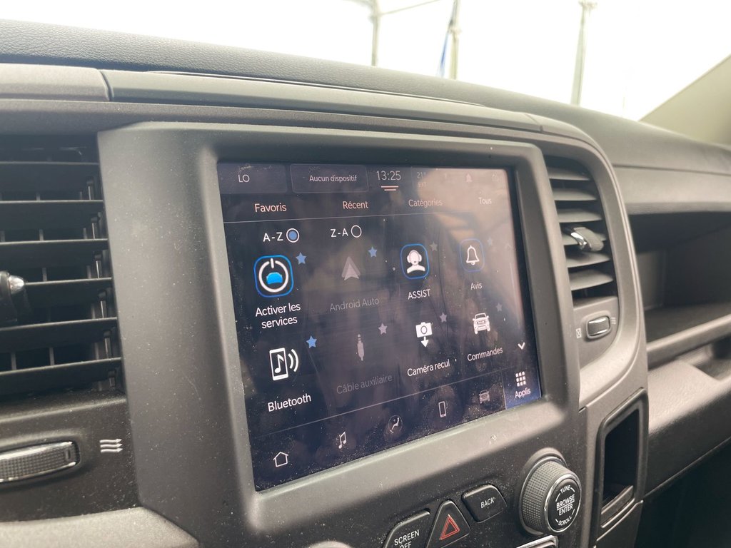 2022 Ram 1500 Classic in St-Jérôme, Quebec - 12 - w1024h768px