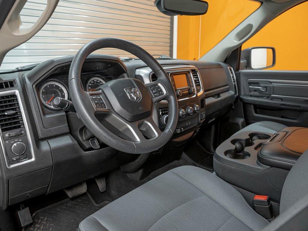 2022 Ram 1500 Classic in St-Jérôme, Quebec - 2 - w1024h768px