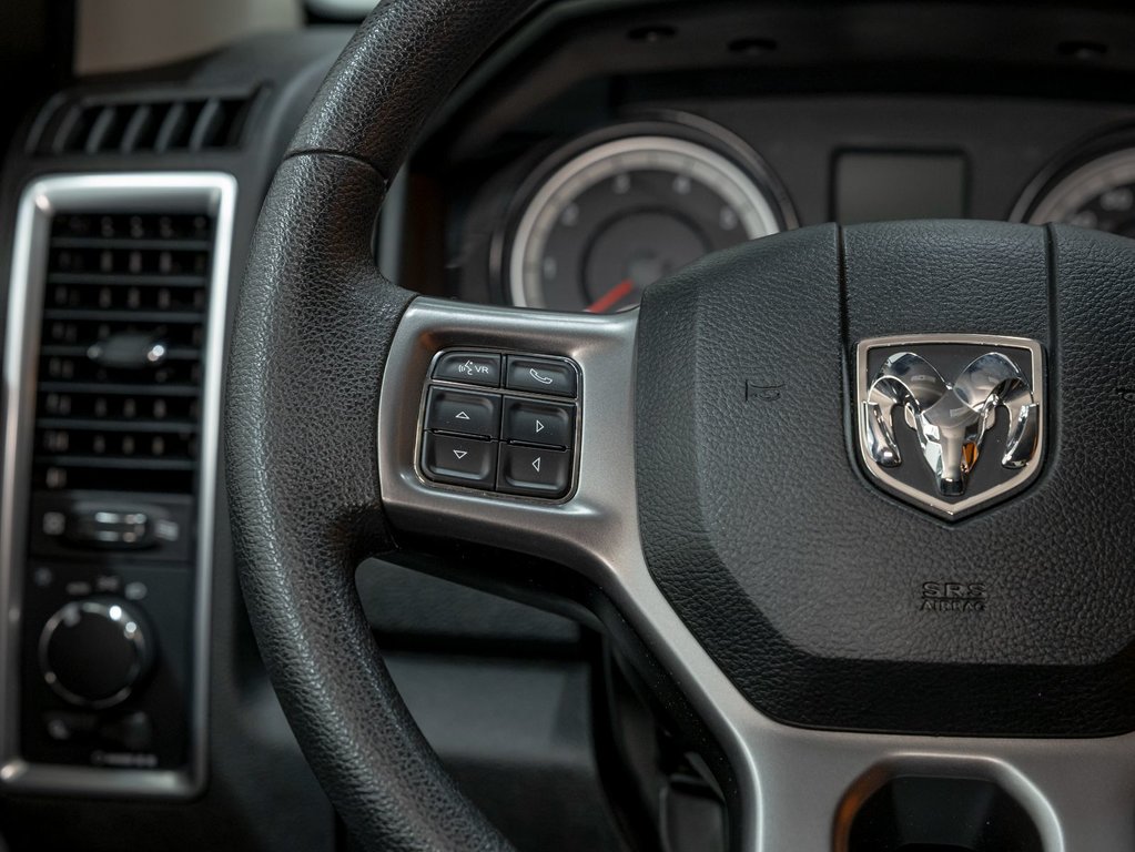 2022 Ram 1500 Classic in St-Jérôme, Quebec - 14 - w1024h768px