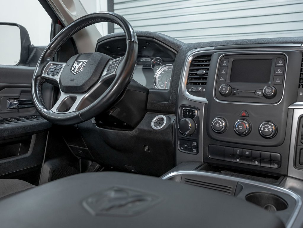 2022 Ram 1500 Classic in St-Jérôme, Quebec - 26 - w1024h768px