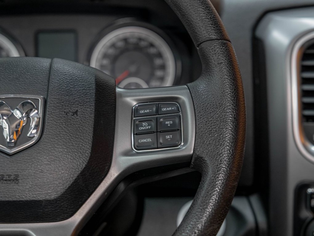 2022 Ram 1500 Classic in St-Jérôme, Quebec - 15 - w1024h768px