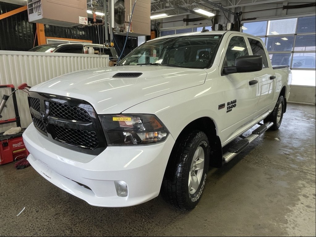 2022 Ram 1500 Classic in St-Jérôme, Quebec - 1 - w1024h768px