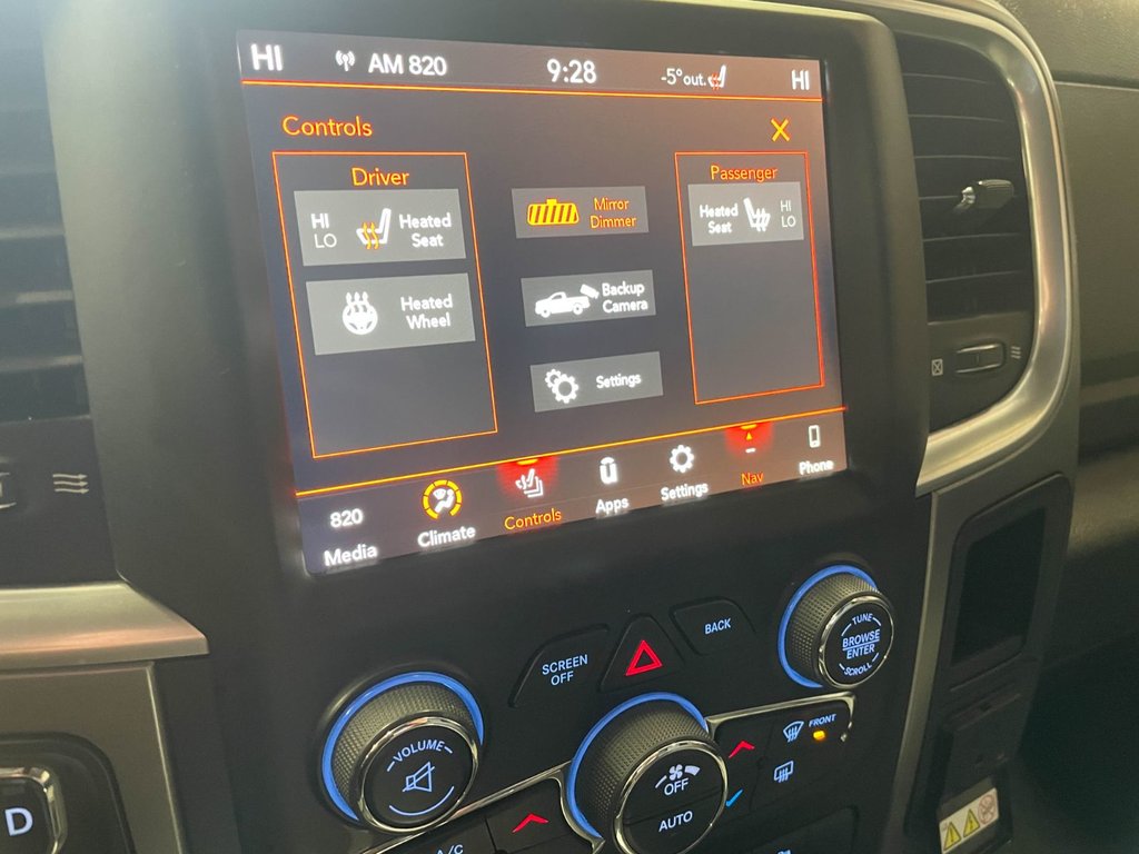 2022 Ram 1500 Classic in St-Jérôme, Quebec - 13 - w1024h768px