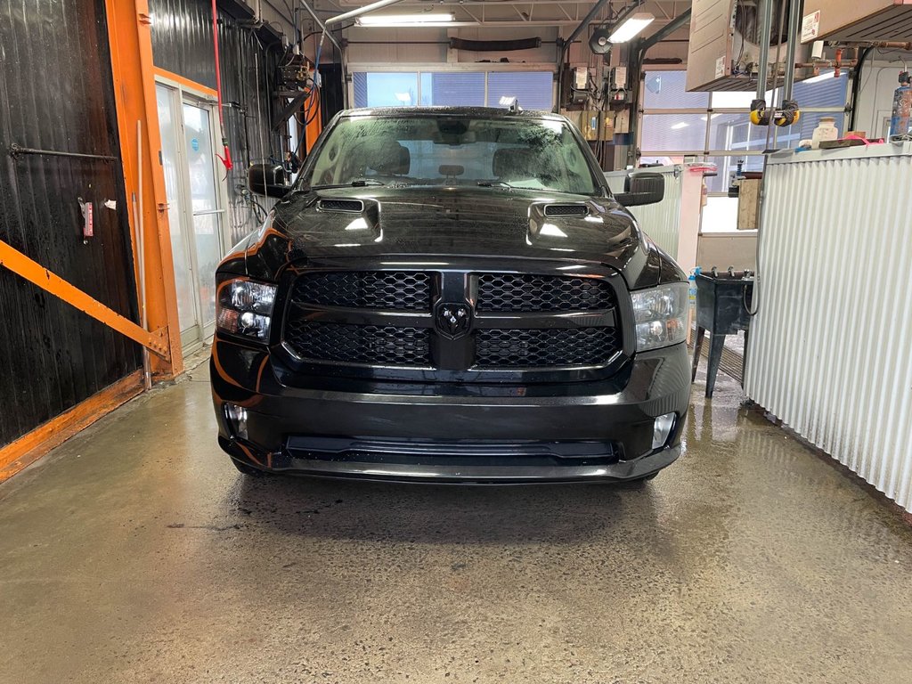 2022 Ram 1500 Classic in St-Jérôme, Quebec - 4 - w1024h768px