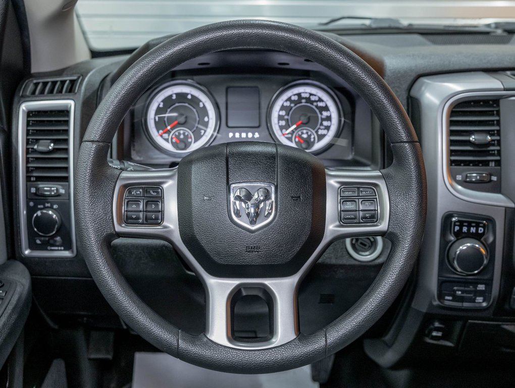 2022 Ram 1500 Classic in St-Jérôme, Quebec - 12 - w1024h768px