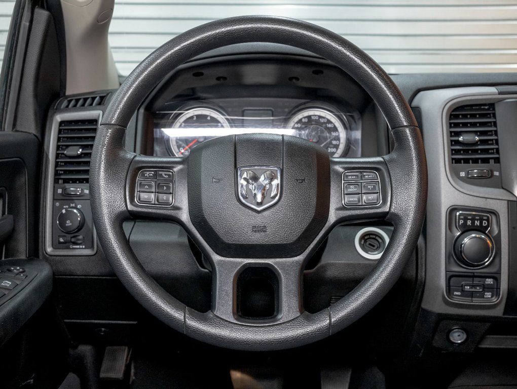 2022 Ram 1500 Classic in St-Jérôme, Quebec - 12 - w1024h768px