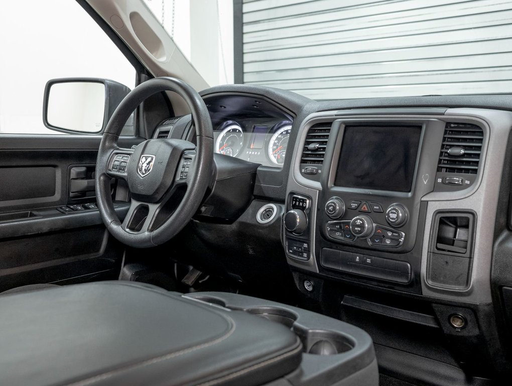 2022 Ram 1500 Classic in St-Jérôme, Quebec - 23 - w1024h768px