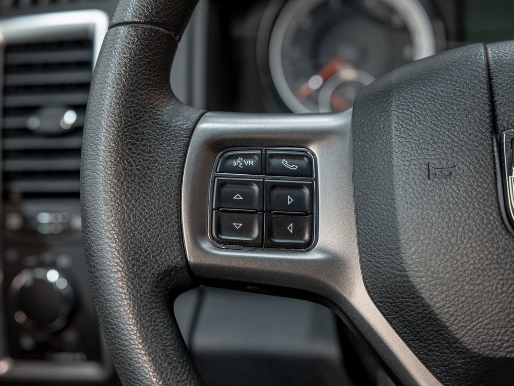 2023 Ram 1500 Classic in St-Jérôme, Quebec - 14 - w1024h768px