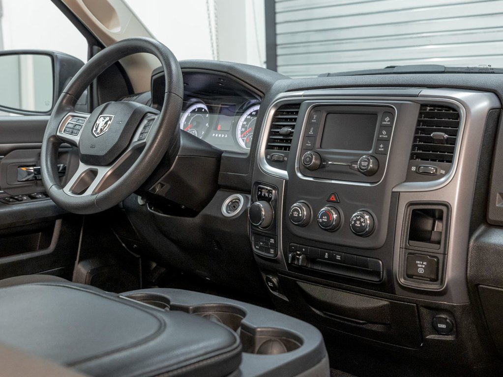 2023 Ram 1500 Classic in St-Jérôme, Quebec - 26 - w1024h768px