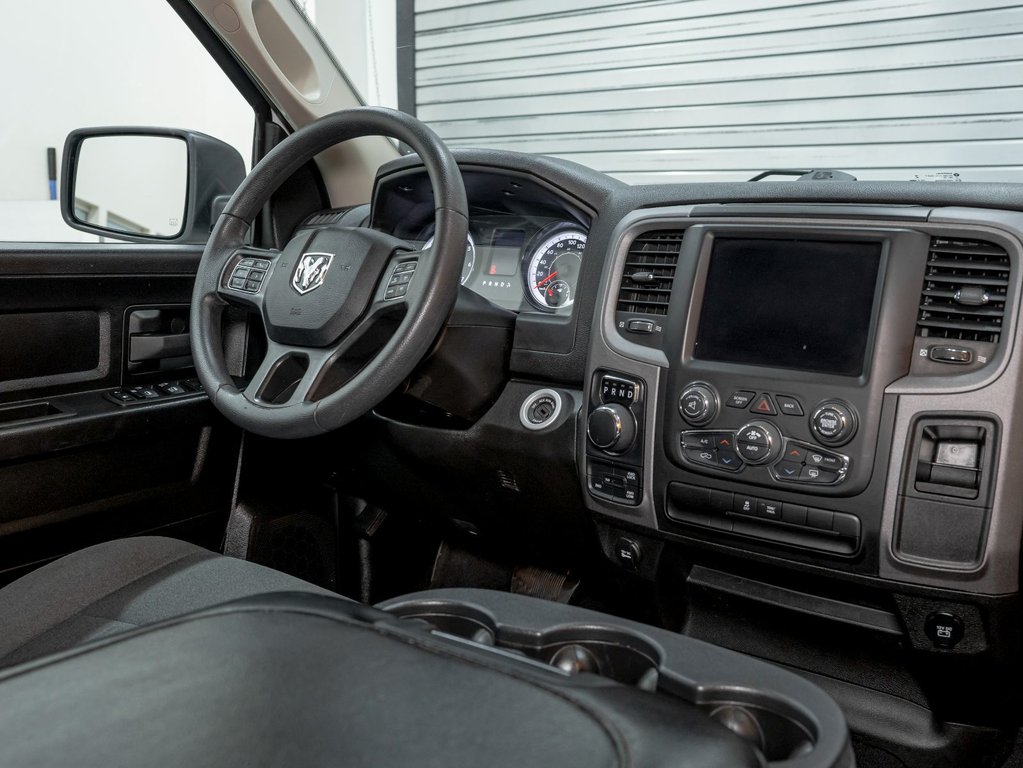 Ram 1500 Classic  2023 à St-Jérôme, Québec - 23 - w1024h768px