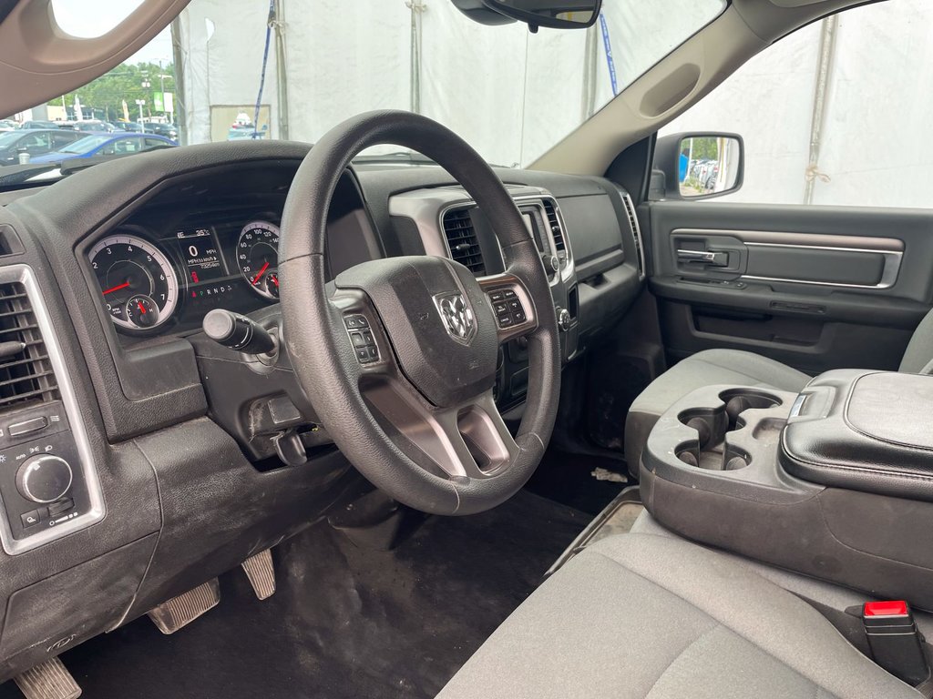 Ram 1500 Classic  2023 à St-Jérôme, Québec - 3 - w1024h768px