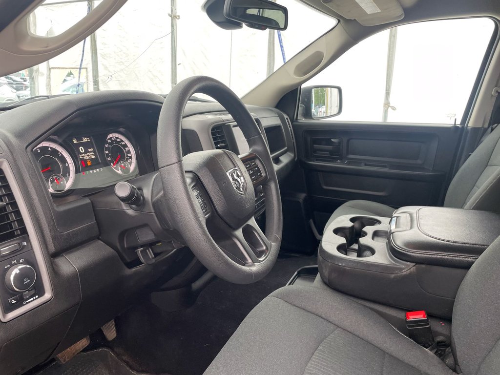 2023 Ram 1500 Classic in St-Jérôme, Quebec - 3 - w1024h768px