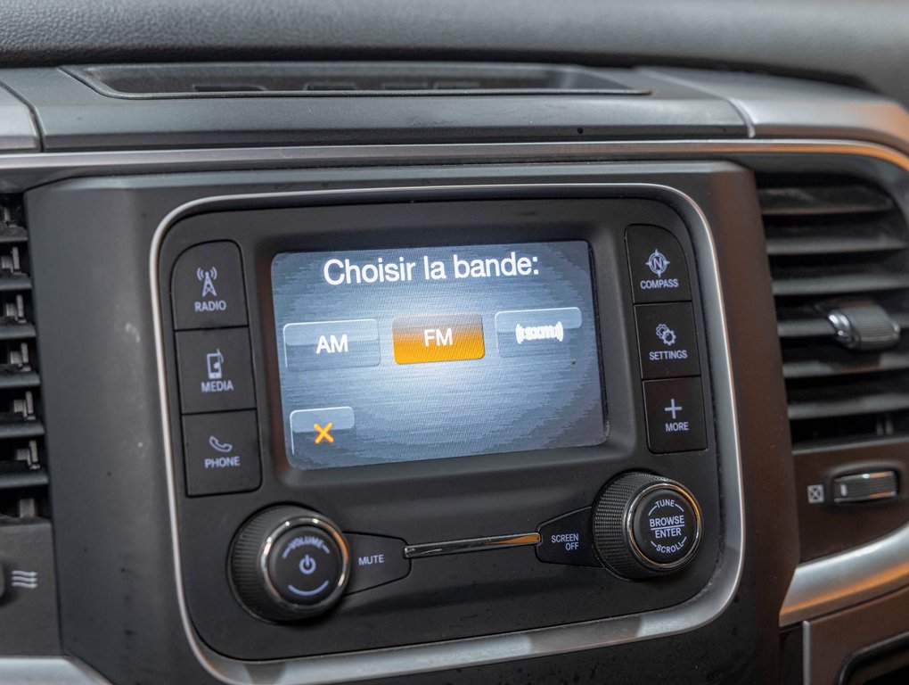 Ram 1500 Classic  2023 à St-Jérôme, Québec - 16 - w1024h768px