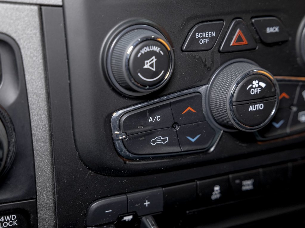 Ram 1500 Classic  2023 à St-Jérôme, Québec - 22 - w1024h768px