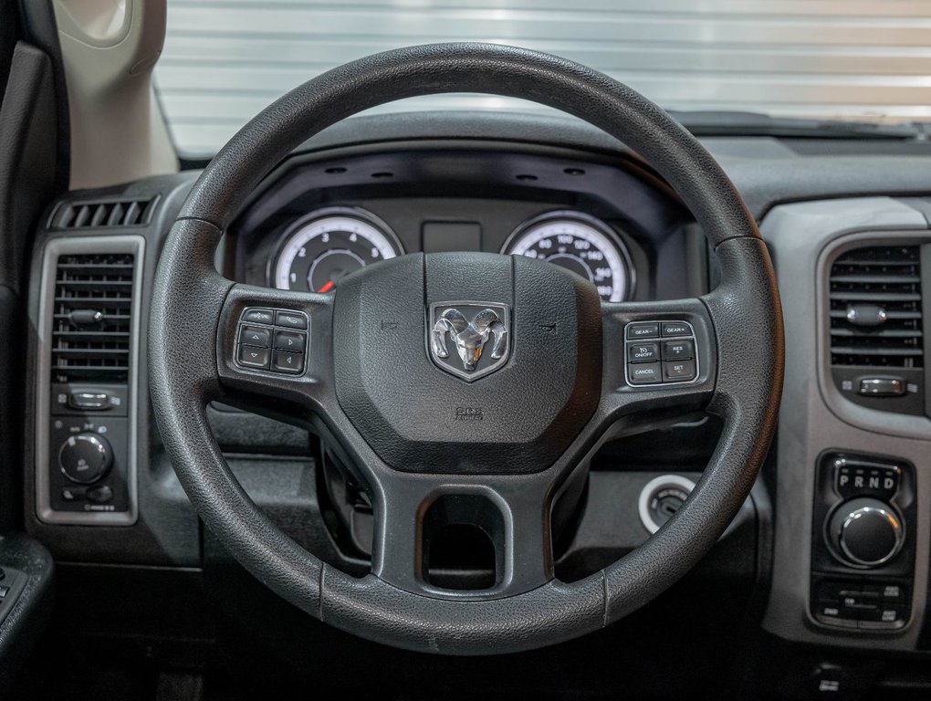 2023 Ram 1500 Classic in St-Jérôme, Quebec - 11 - w1024h768px