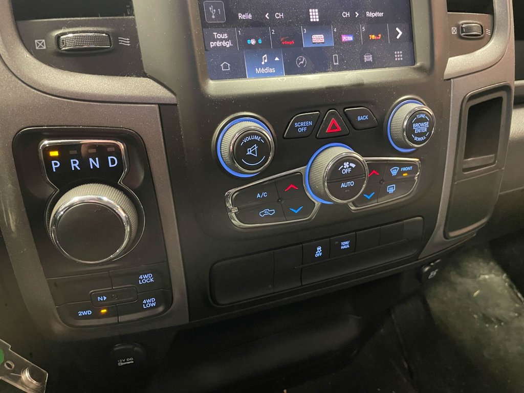 2023 Ram 1500 Classic in St-Jérôme, Quebec - 13 - w1024h768px