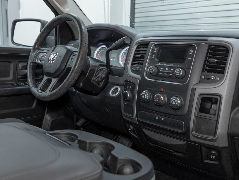 2016 Ram 1500 in St-Jérôme, Quebec - 23 - w1024h768px