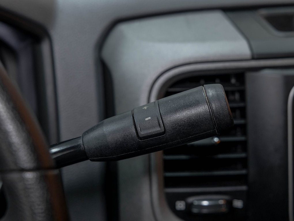 2017 Ram 1500 in St-Jérôme, Quebec - 20 - w1024h768px