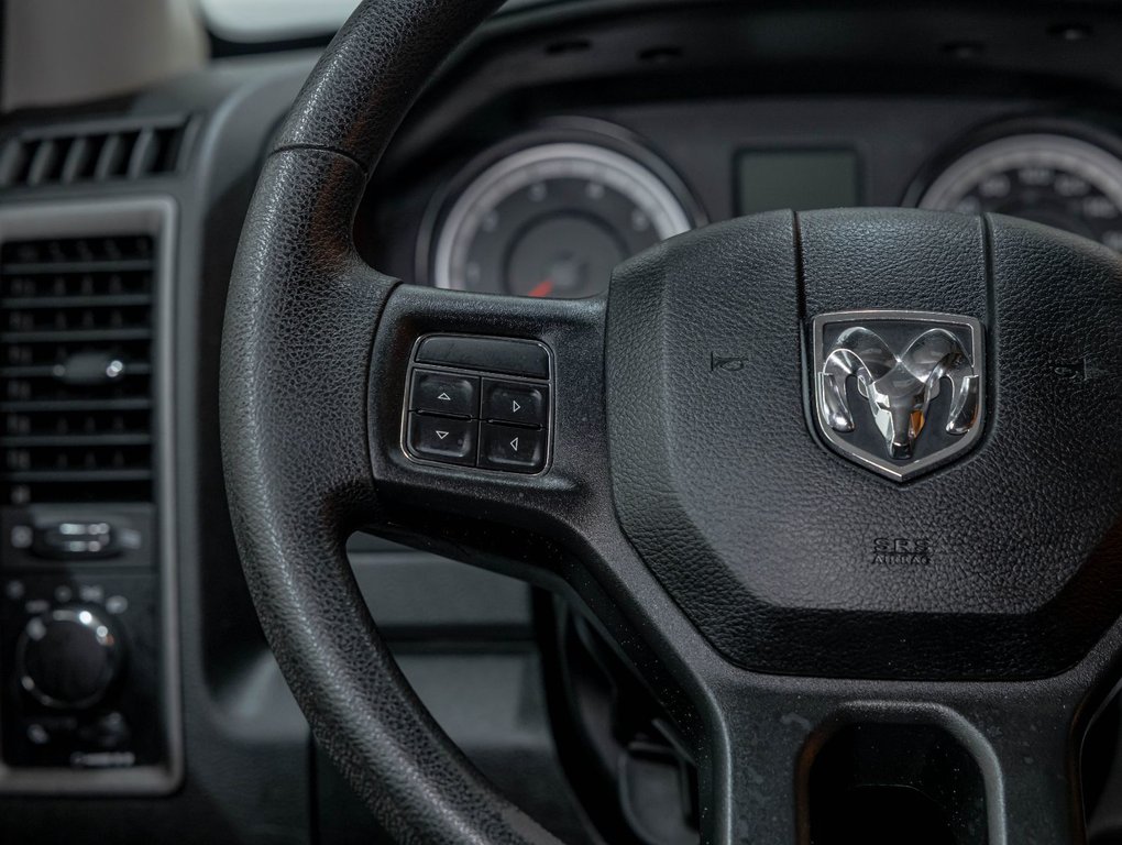 2017 Ram 1500 in St-Jérôme, Quebec - 14 - w1024h768px