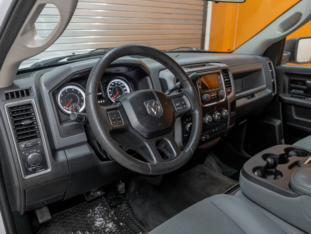 2017 Ram 1500 in St-Jérôme, Quebec - 2 - w1024h768px