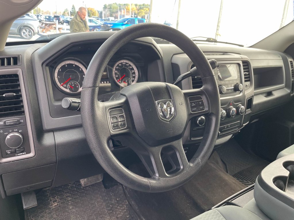 2017 Ram 1500 in St-Jérôme, Quebec - 3 - w1024h768px
