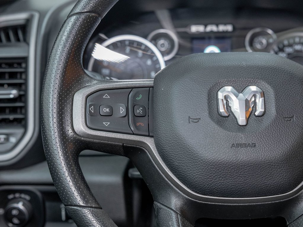 2023 Ram 1500 in St-Jérôme, Quebec - 14 - w1024h768px