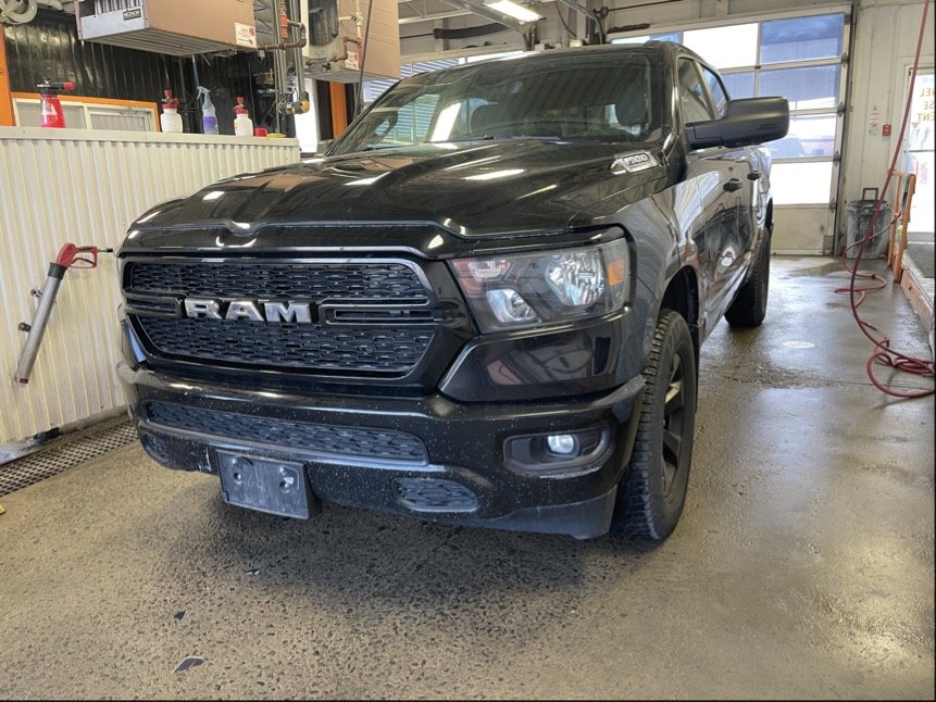 2023 Ram 1500 in St-Jérôme, Quebec - 1 - w1024h768px