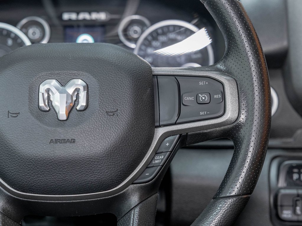 2023 Ram 1500 in St-Jérôme, Quebec - 15 - w1024h768px