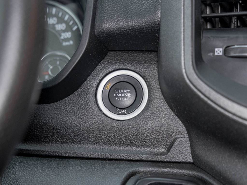 2023 Ram 1500 in St-Jérôme, Quebec - 23 - w1024h768px