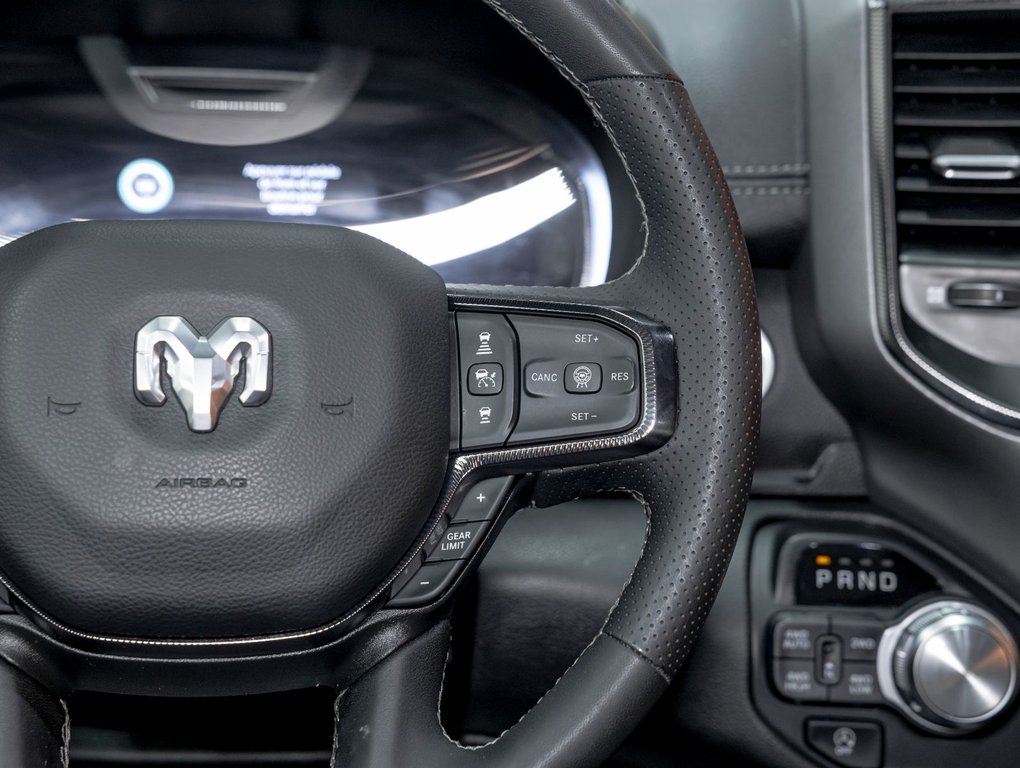 2025 Ram 1500 in St-Jérôme, Quebec - 15 - w1024h768px