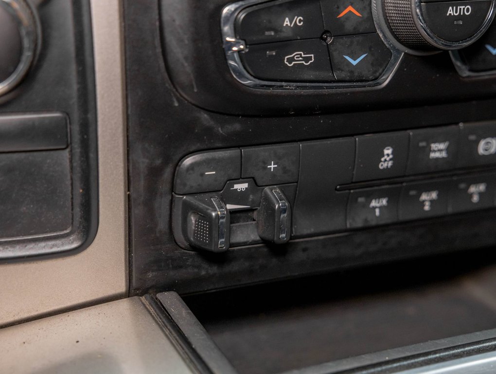 2018 Ram 3500 in St-Jérôme, Quebec - 22 - w1024h768px