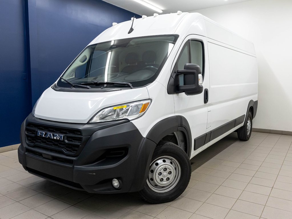 2023 Ram ProMaster Cargo Van in St-Jérôme, Quebec - 1 - w1024h768px