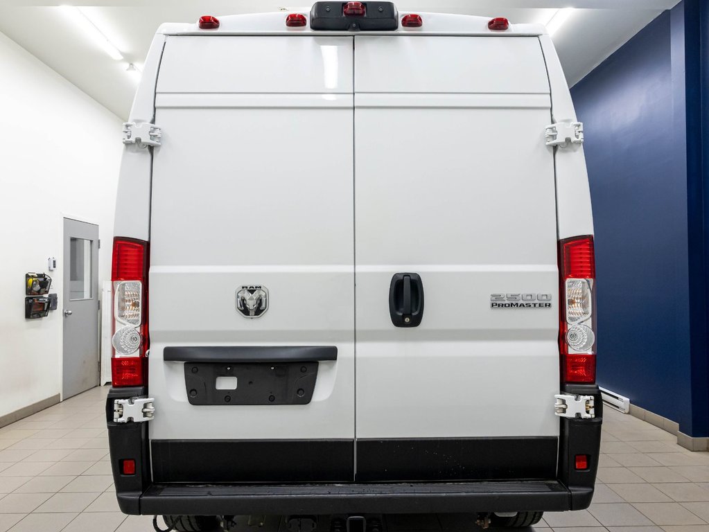 2023 Ram ProMaster Cargo Van in St-Jérôme, Quebec - 6 - w1024h768px