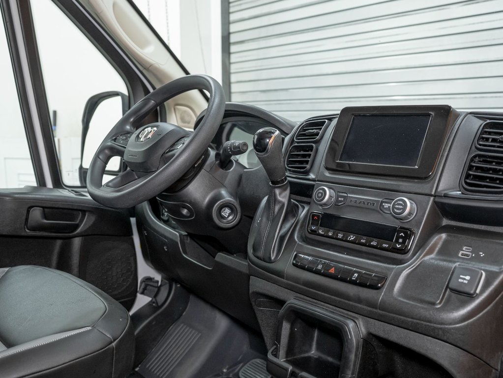 2024 Ram ProMaster Cargo Van in St-Jérôme, Quebec - 23 - w1024h768px