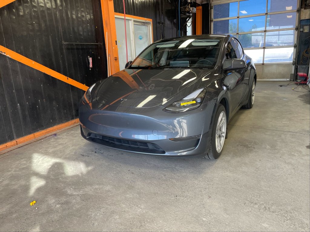 2023 Tesla Model Y in St-Jérôme, Quebec - 1 - w1024h768px