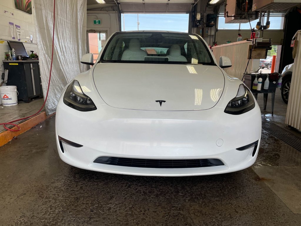 Tesla Model Y  2024 à St-Jérôme, Québec - 5 - w1024h768px