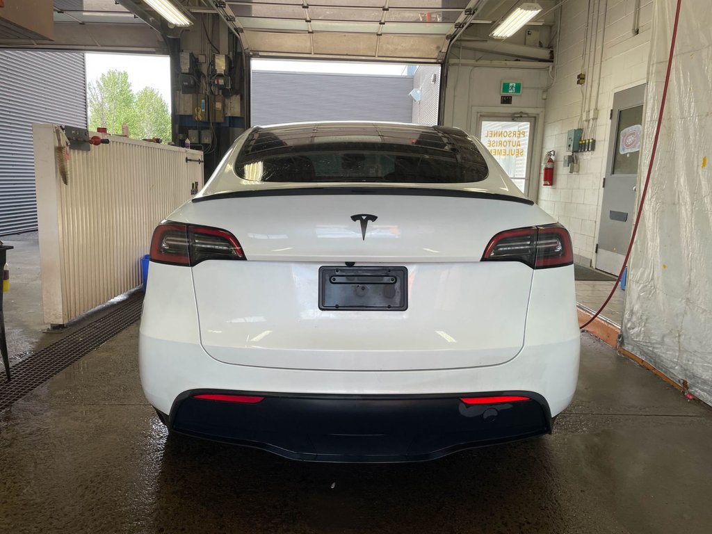 Tesla Model Y  2024 à St-Jérôme, Québec - 8 - w1024h768px